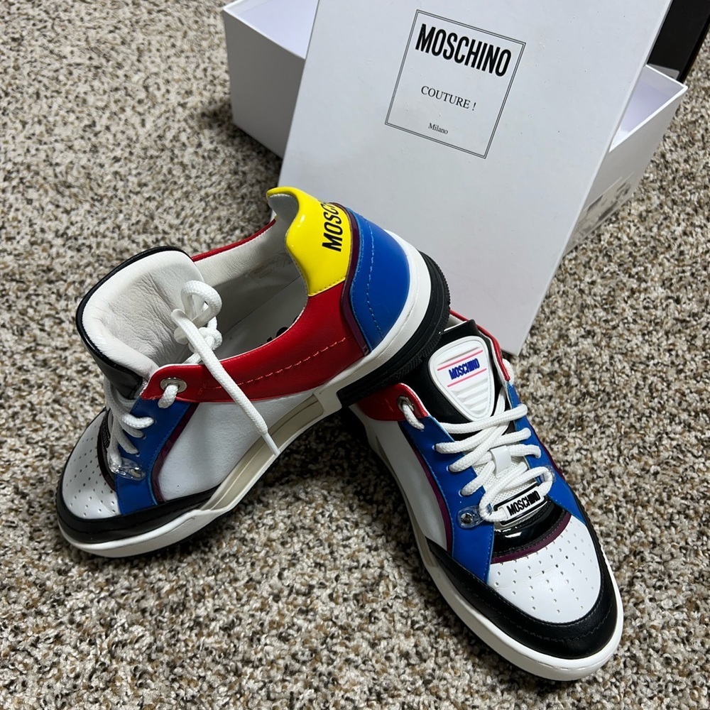 Moschino woman shoes